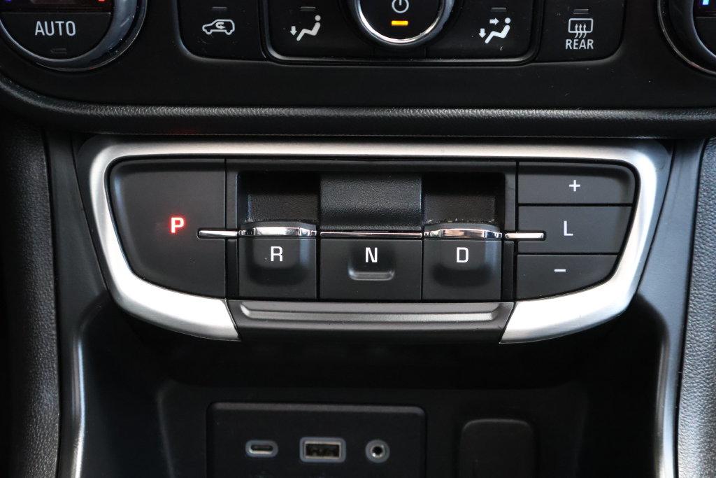 Thumbnail: 2023 GMC Terrain - 21