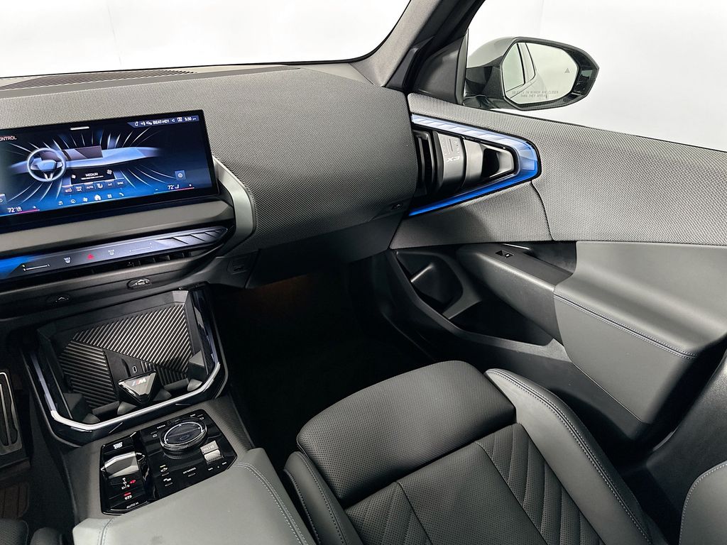 Thumbnail: 2025 BMW X3 - 22