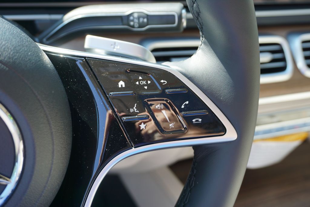 Thumbnail: 2026 Mercedes-Benz GLE - 31