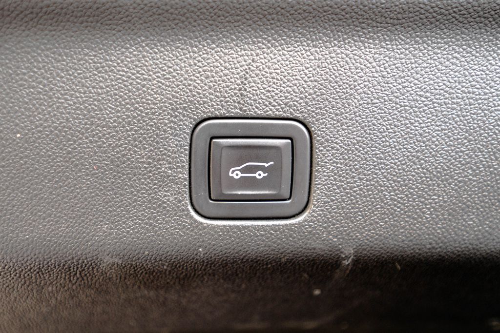 Used 2023 GMC Yukon SUV