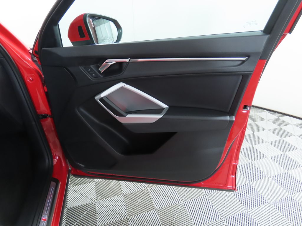 2024 Audi Q3 Premium 25