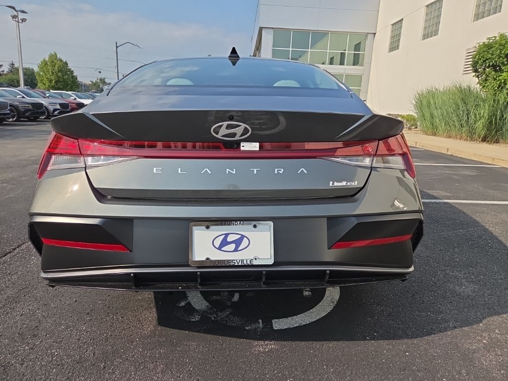 Thumbnail: 2025 Hyundai Elantra - 5