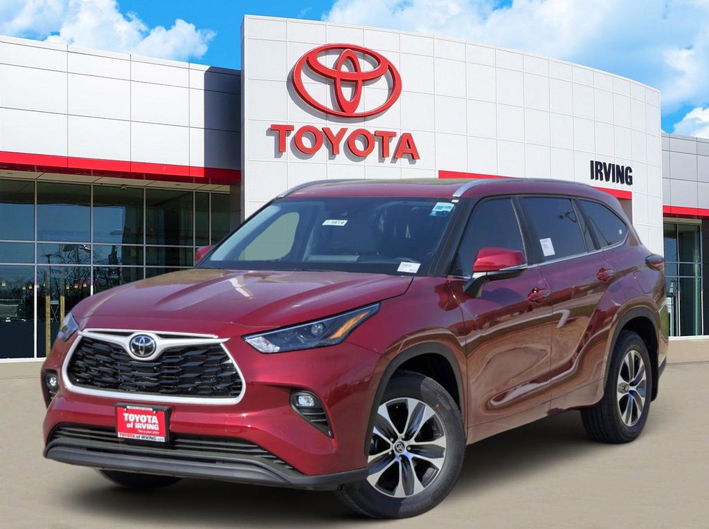 2026 Toyota Highlander XLE AWD