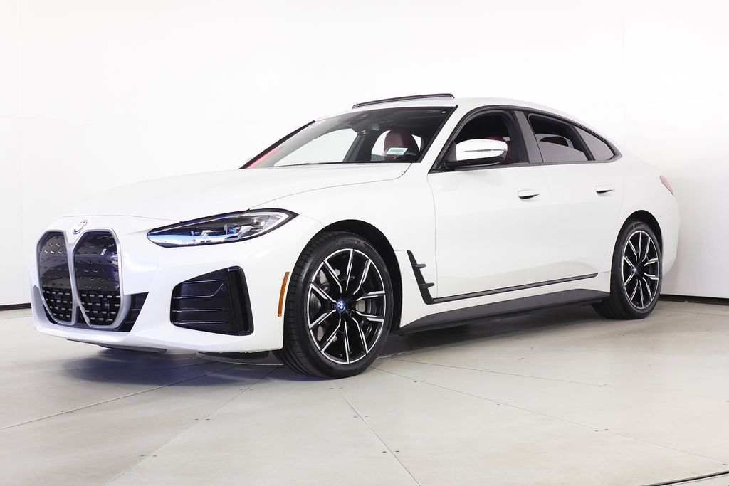 Thumbnail: 2023 BMW i4 - 2