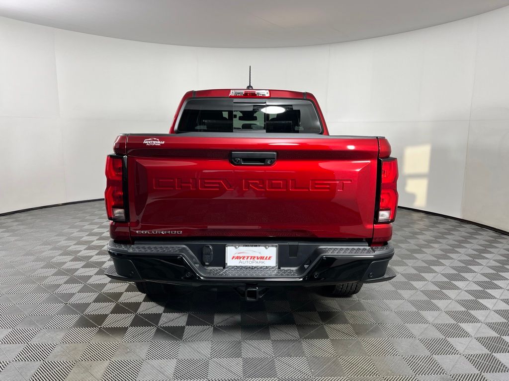 Thumbnail: 2026 Chevrolet Colorado - 10