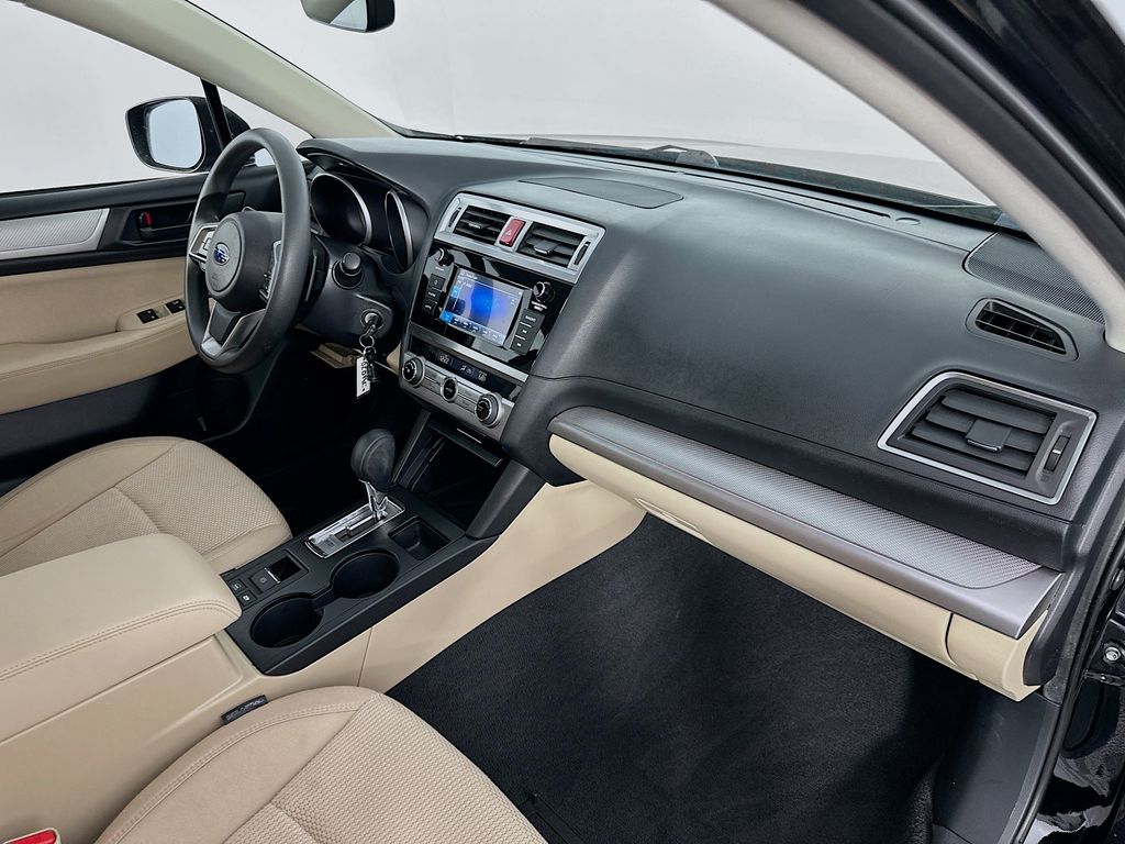 2018 Subaru Outback 2.5i 27