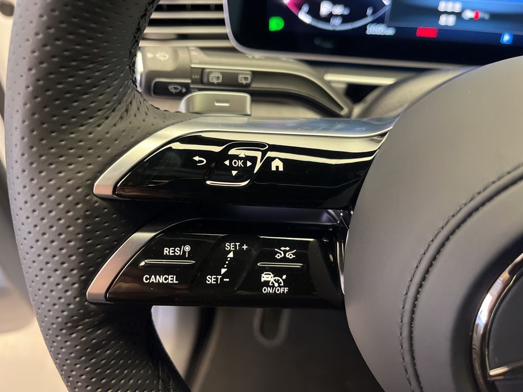 Thumbnail: 2026 Mercedes-Benz GLS - 15