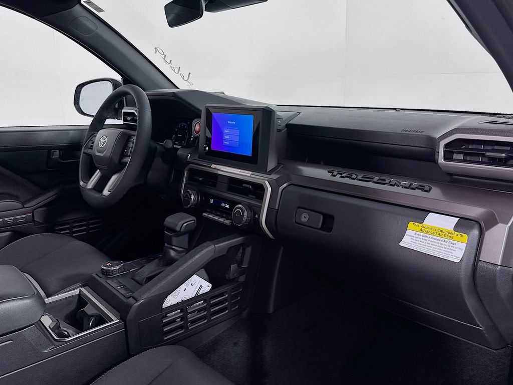2025 Toyota Tacoma TRD PreRunner - Photo 17
