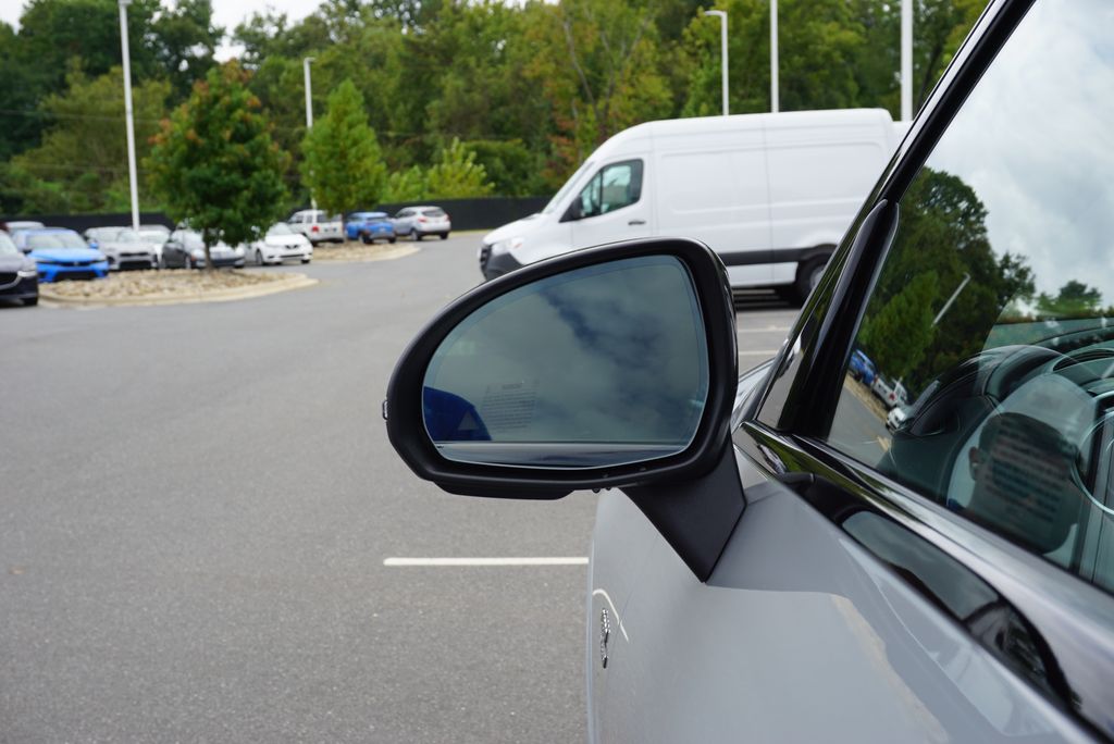 Thumbnail: 2026 Mercedes-Benz GLC - 16