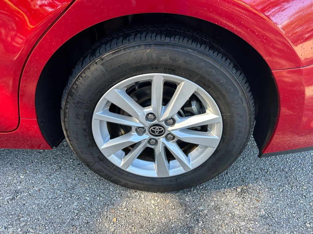 Thumbnail: 2025 Toyota Camry - 9