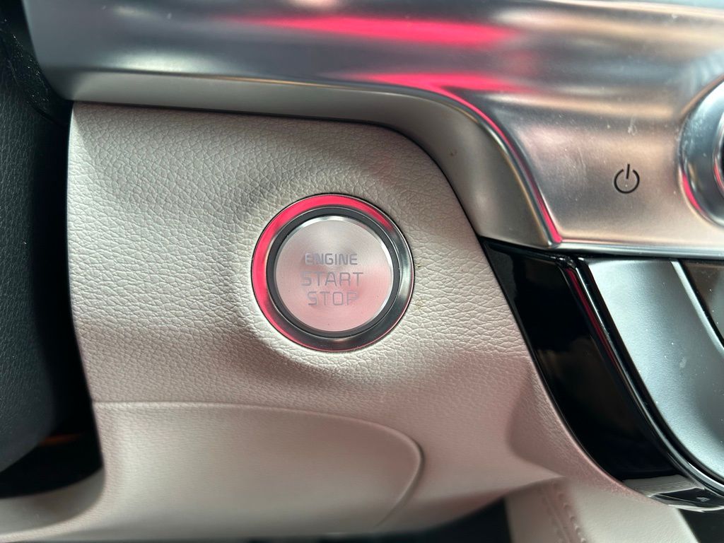 Thumbnail: 2022 Kia Telluride - 31