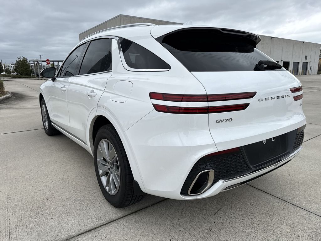 Thumbnail: 2023 Genesis GV70 - 10