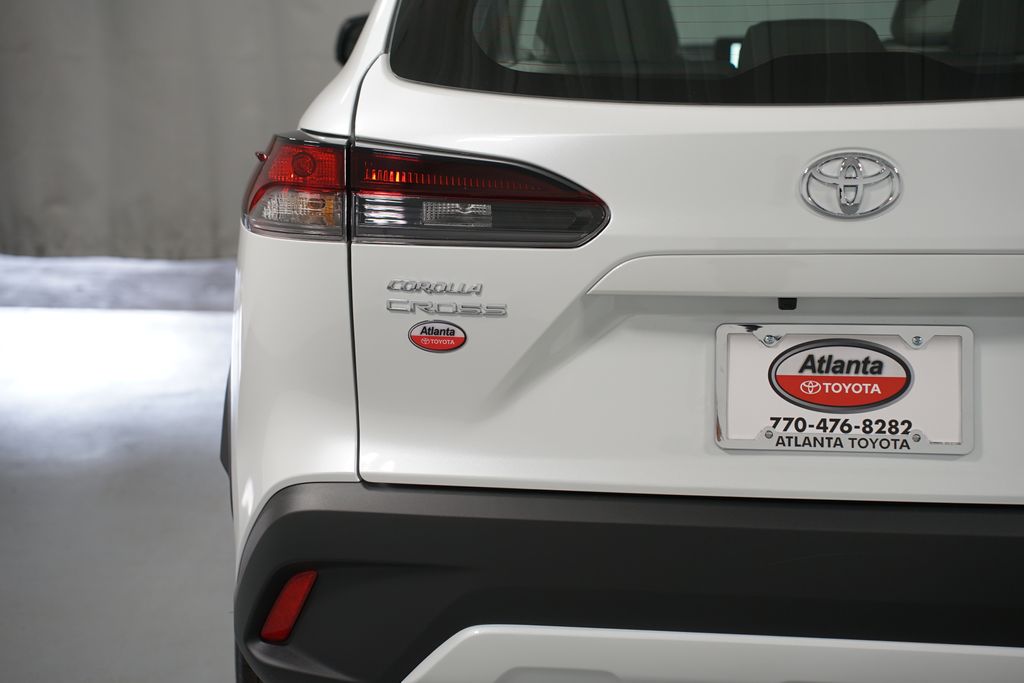 Thumbnail: 2026 Toyota Corolla Cross - 10