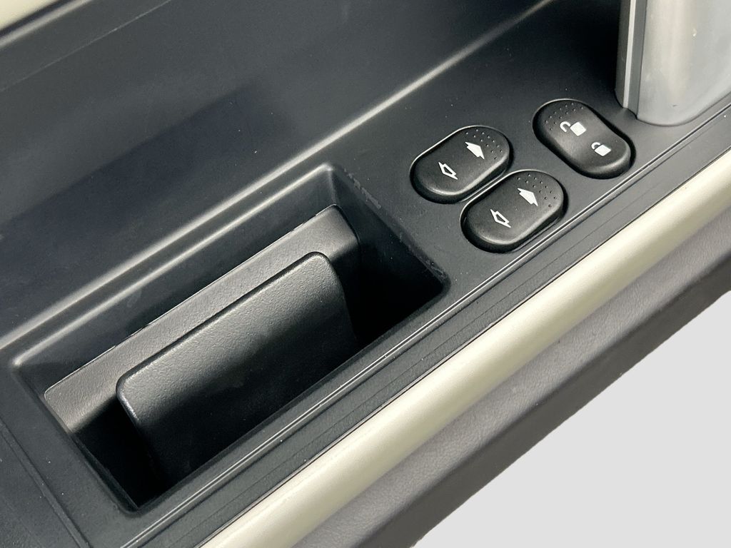 Thumbnail: 2006 Ford GT - 18