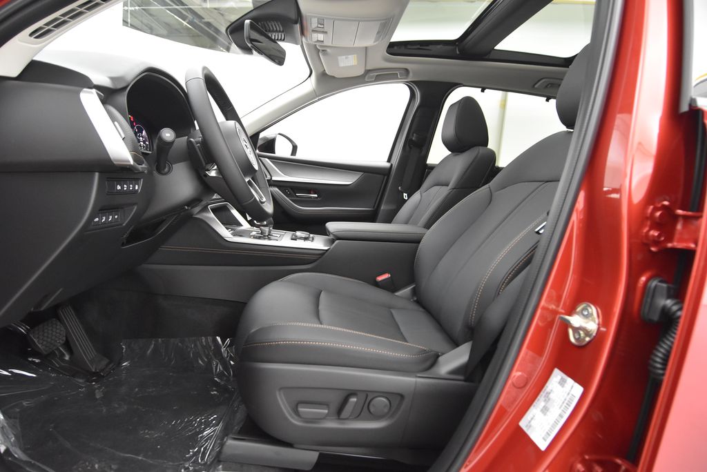 2025 Mazda CX-70 PHEV Premium photo