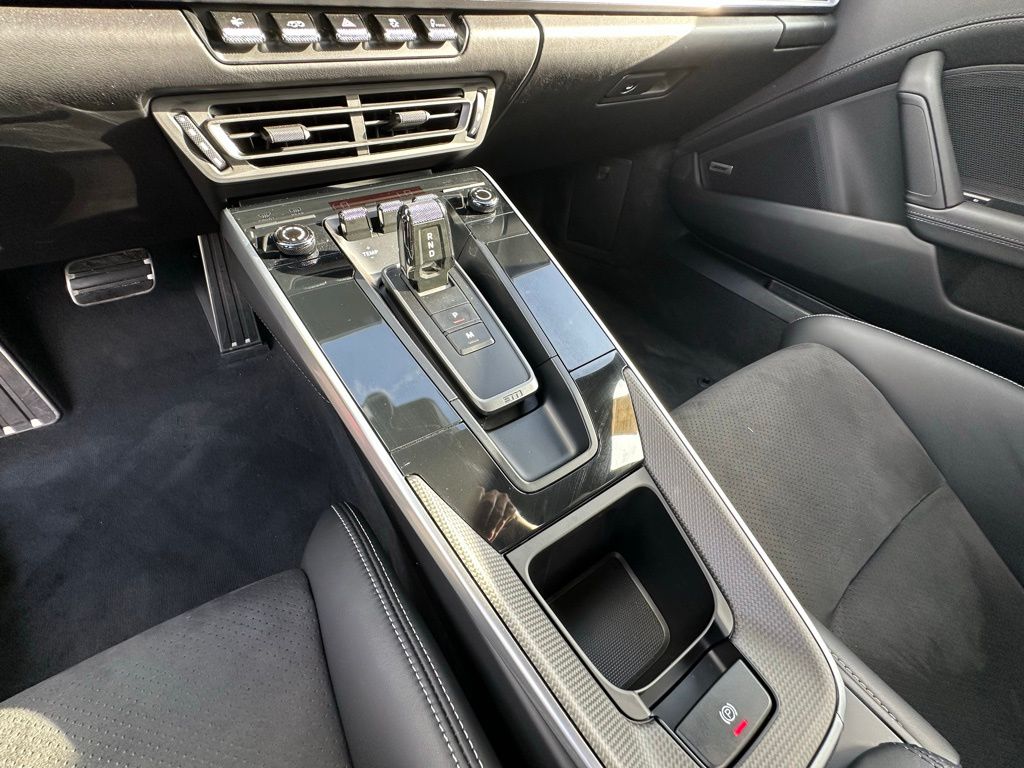 2024 Porsche 911 Turbo S 29