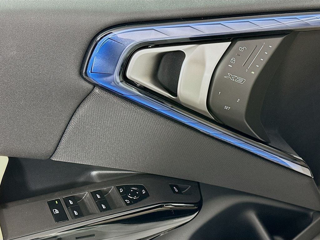 Thumbnail: 2026 BMW X3 - 20