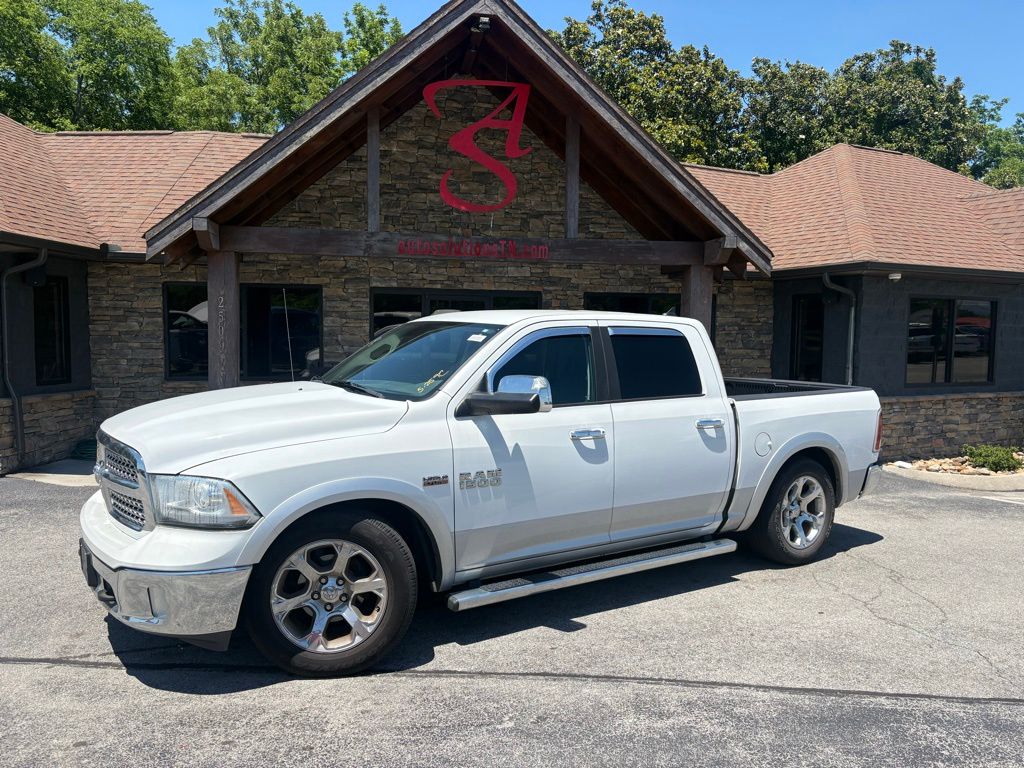 Bright White Clearcoat 2013 RAM 1500 Laramie Crew Cab 4WD Pickup Truck Four-Wheel Drive 6-Speed Automatic
