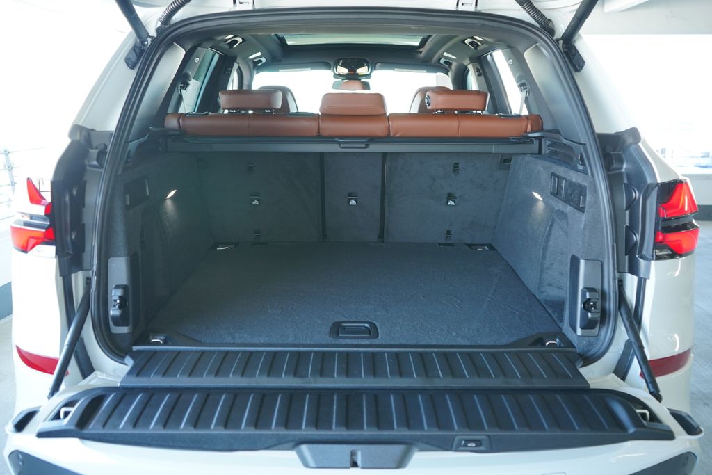 Thumbnail: 2026 BMW X5 - 20