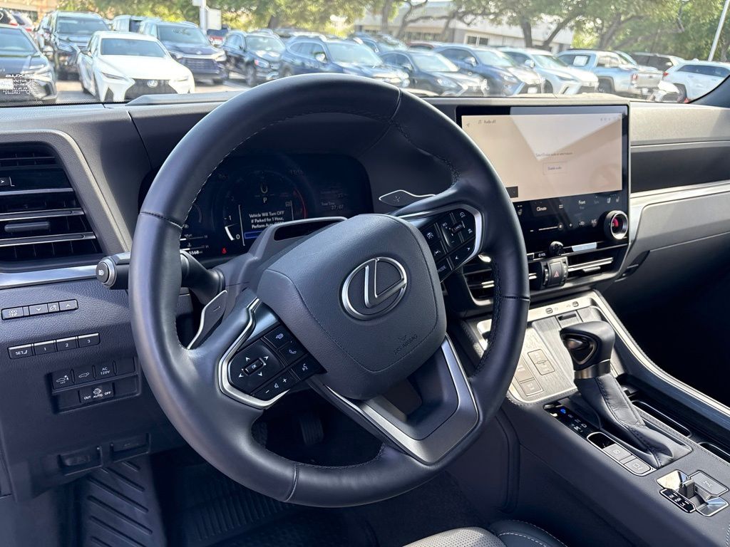 Thumbnail: 2025 Lexus GX - 13