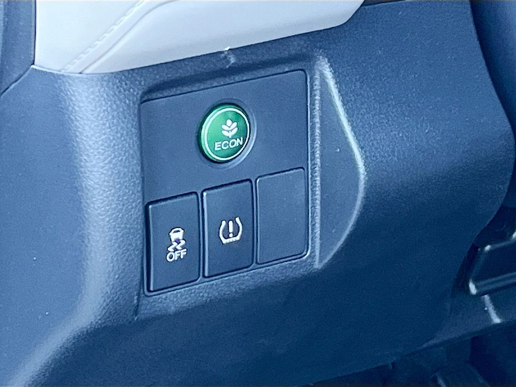 2022 Honda HR-V LX White at AutoSavvy Houston Southwest
