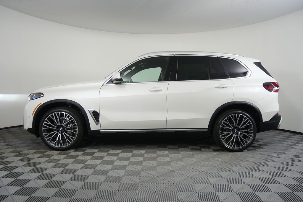 Thumbnail: 2026 BMW X5 - 6