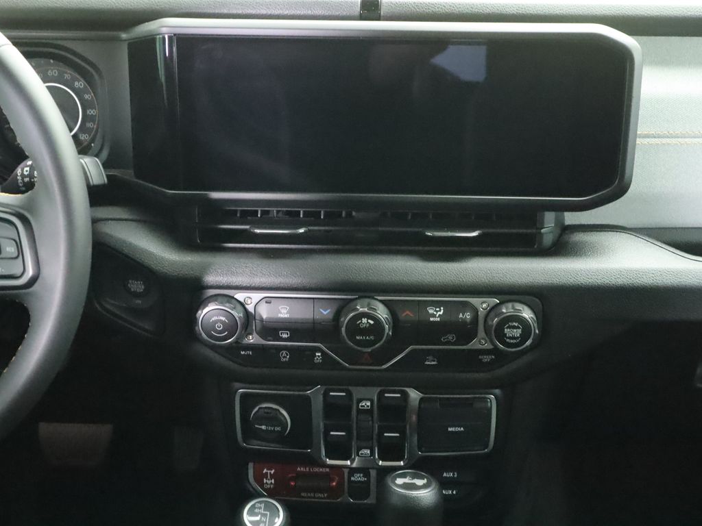 Thumbnail: 2024 Jeep Wrangler - 14