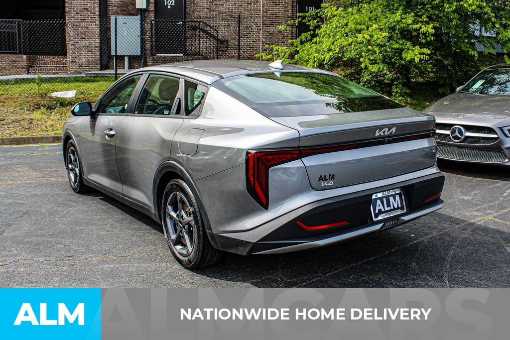 Used 2025 Gray Kia LXS image 5