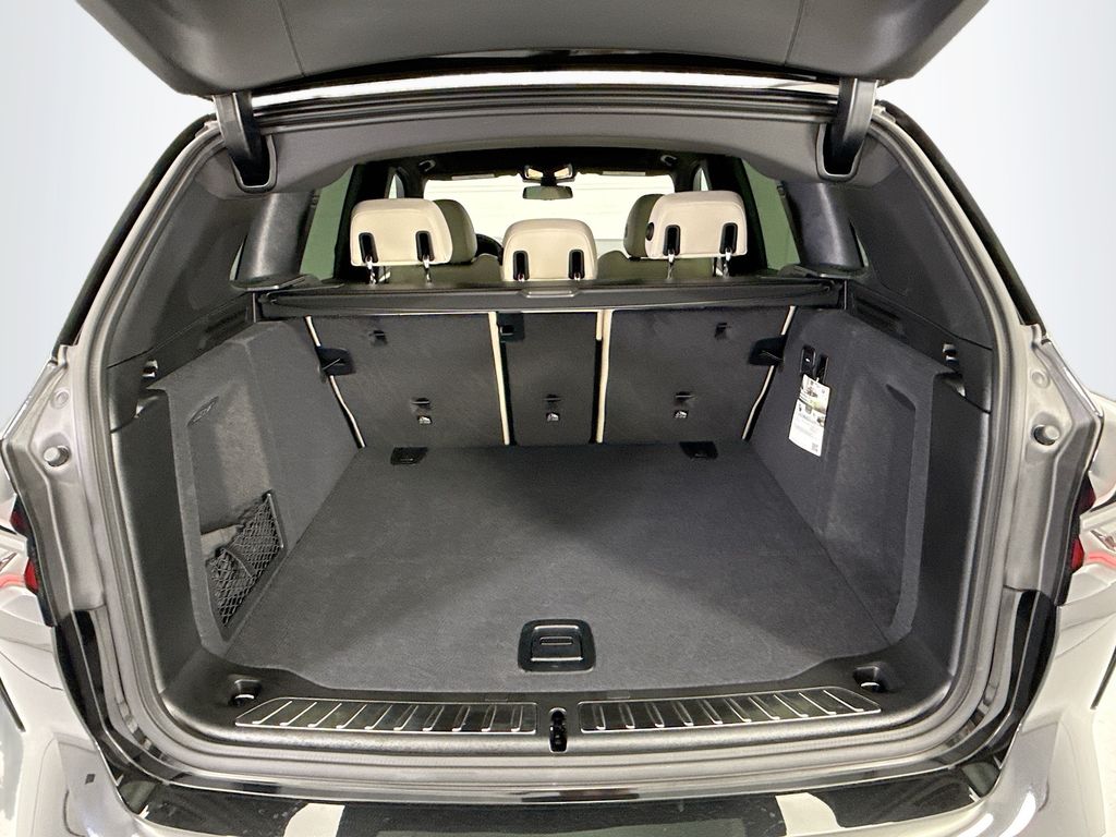 Thumbnail: 2024 BMW X3 - 27