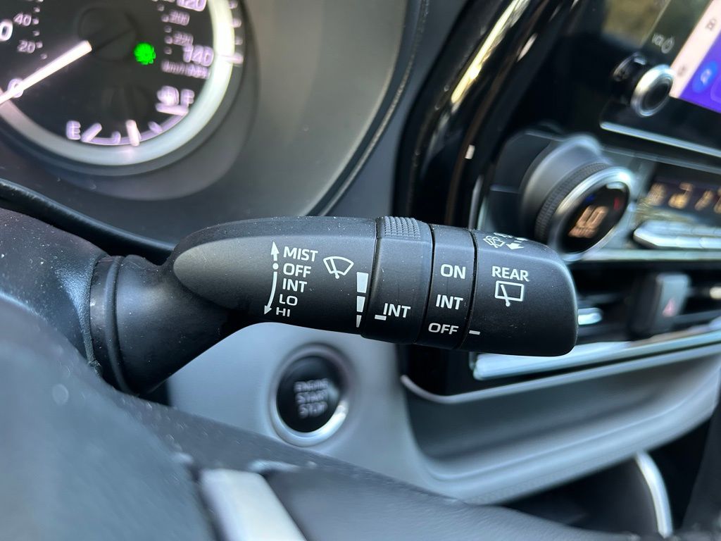 2024 Toyota Highlander LE 21