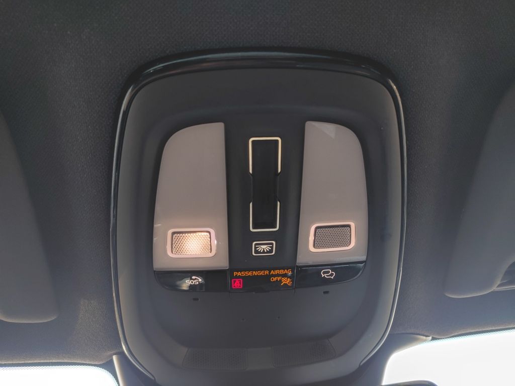 Used Car 2024 Volvo Xc40  B5 Core For Sale Under $30,000 In Austin, Texas