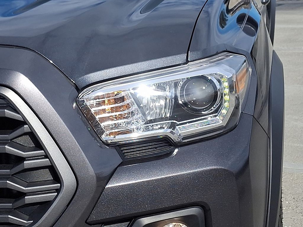 Thumbnail: 2023 Toyota Tacoma - 12