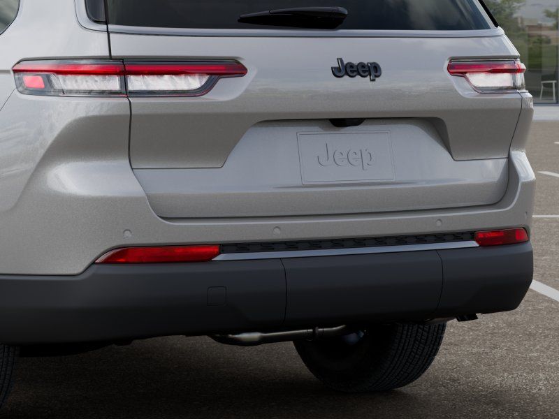 New 2026 Silver Zynith Jeep Altitude image 13