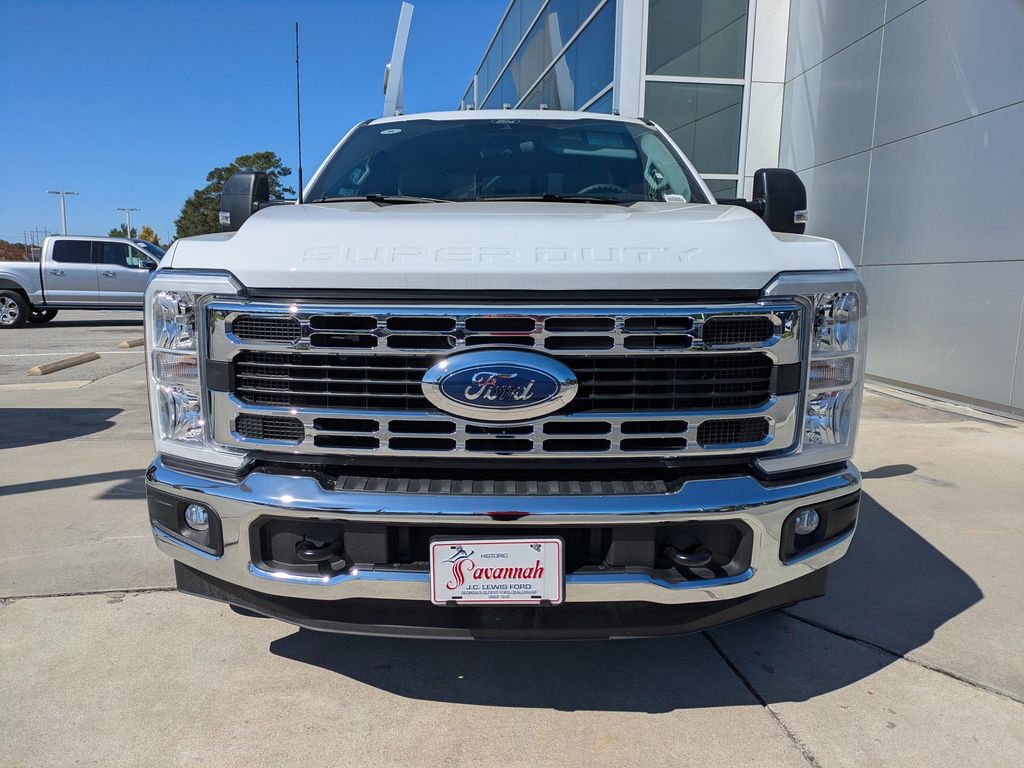 2025 Ford F-350 Chassis XL