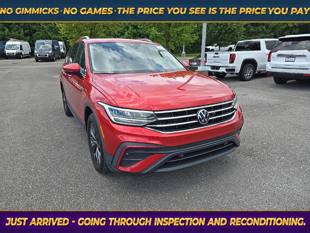 Kings Red Metallic 2023 Volkswagen Tiguan SUV / Crossover Front-Wheel Drive 8-Speed Automatic