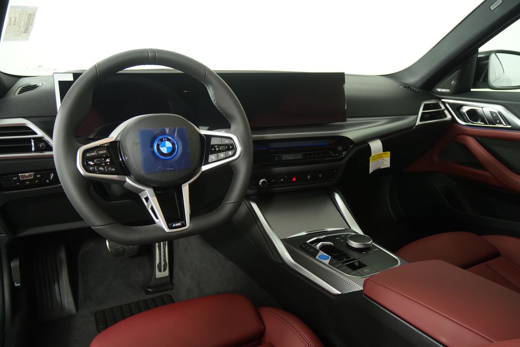 Thumbnail: 2025 BMW i4 - 17