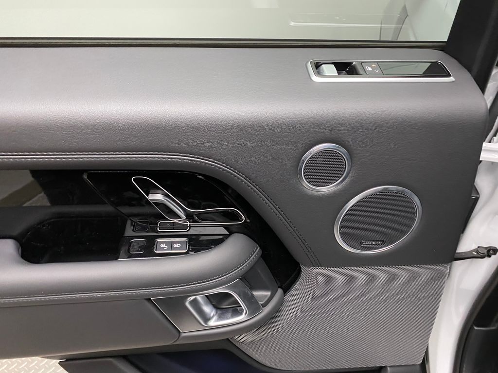 2020 Land Rover Range Rover HSE 12