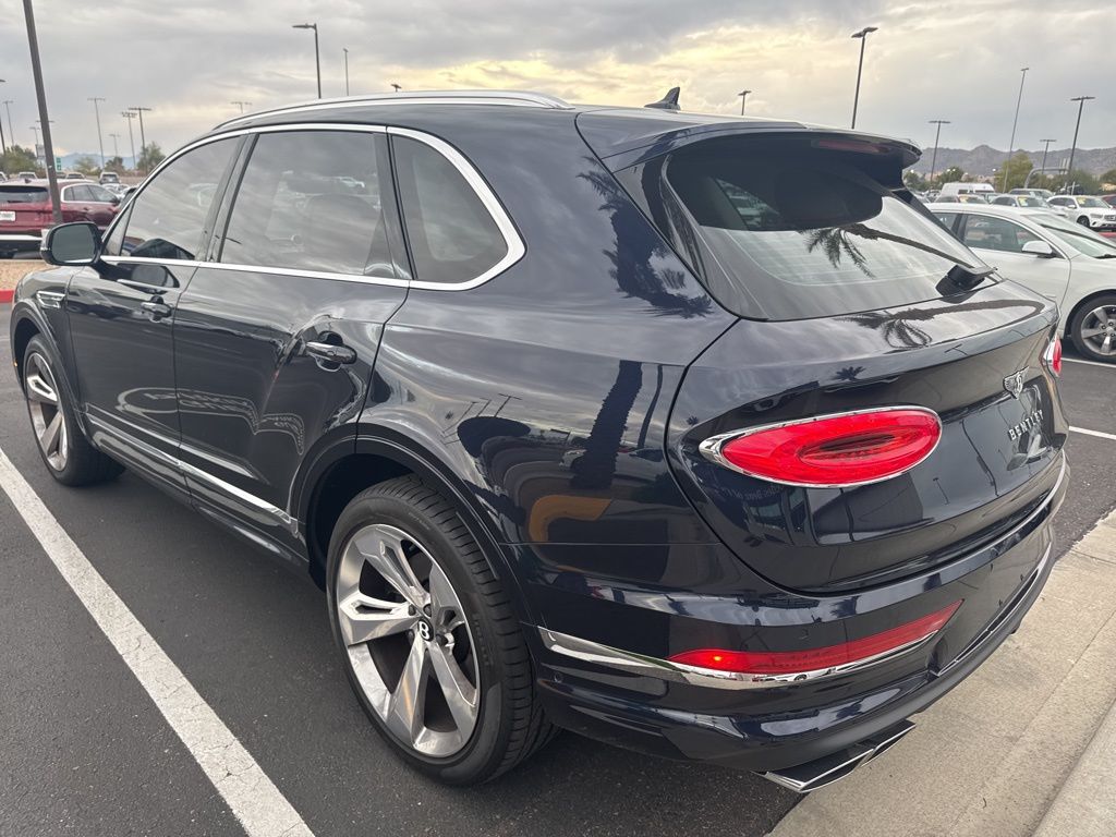 Thumbnail: 2025 Bentley Bentayga - 6