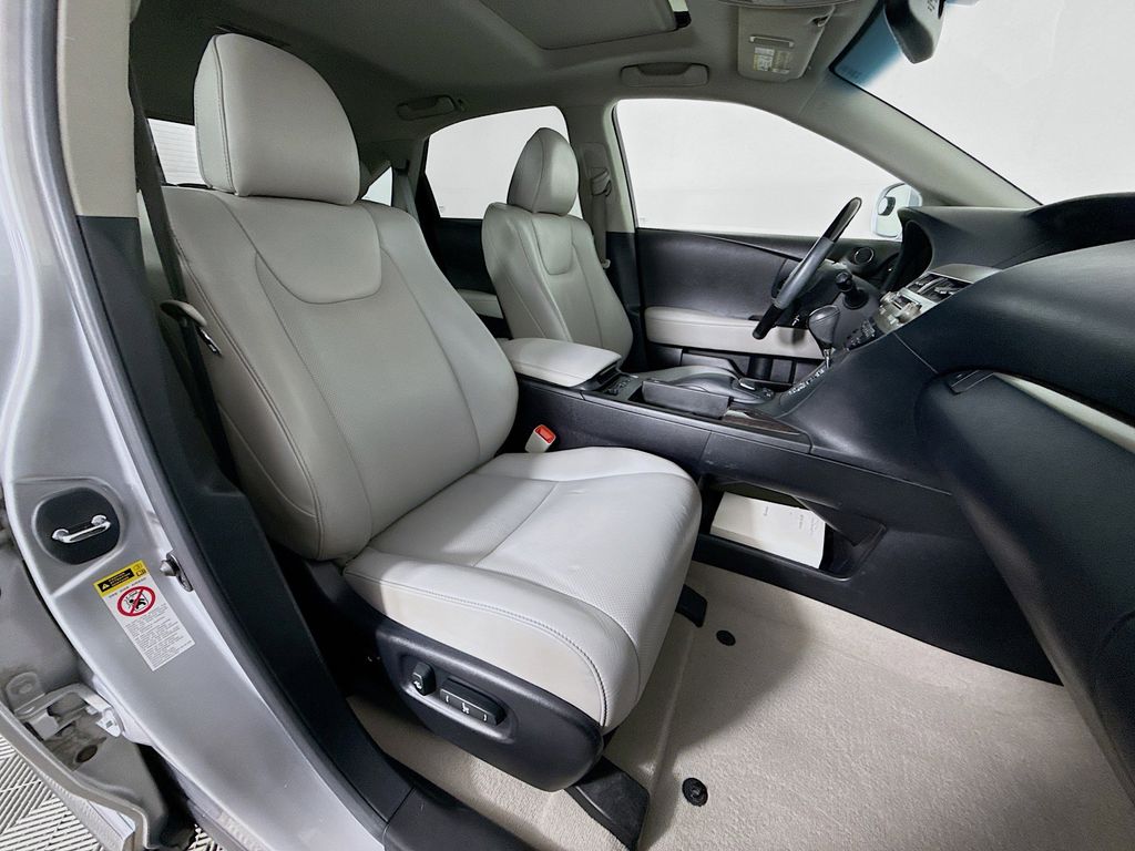 Thumbnail: 2013 Lexus RX - 30