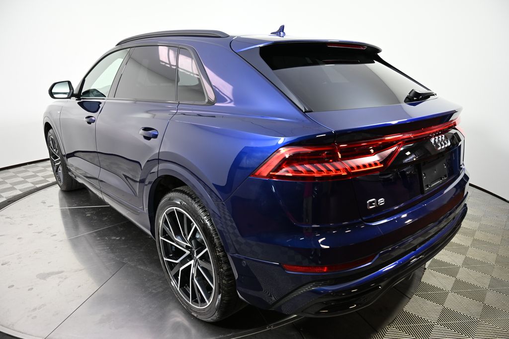 2019 Audi Q8 Prestige 3