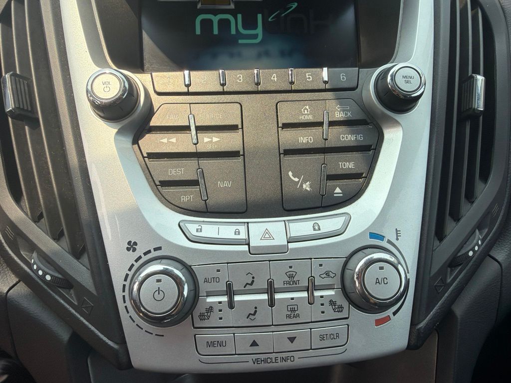 Used 2013 Black Chevrolet LT image 25