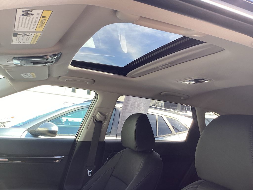 Used 2025 Kia Seltos SUV