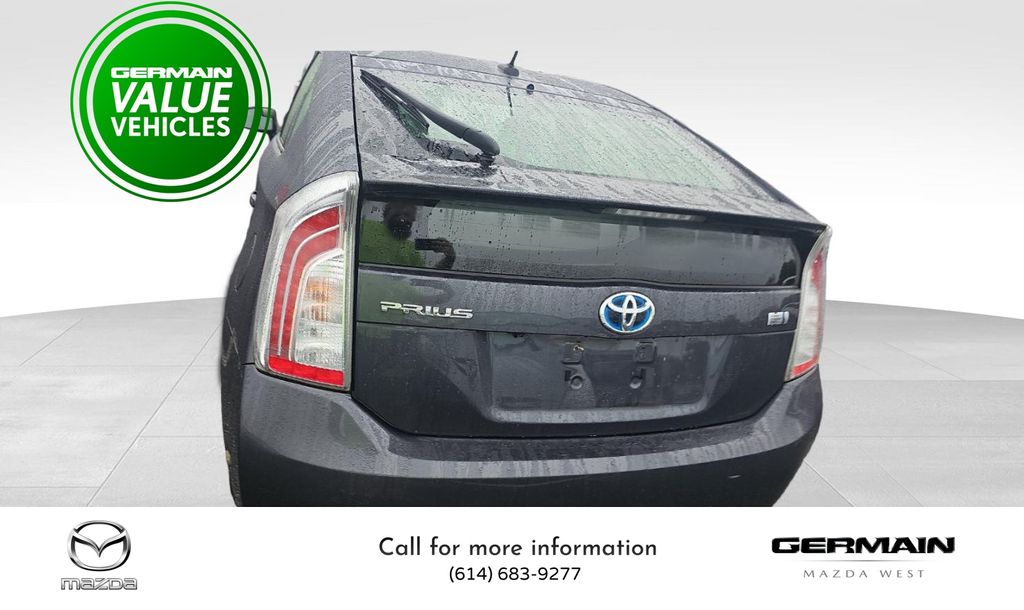 2013 Toyota Prius Four photo 3