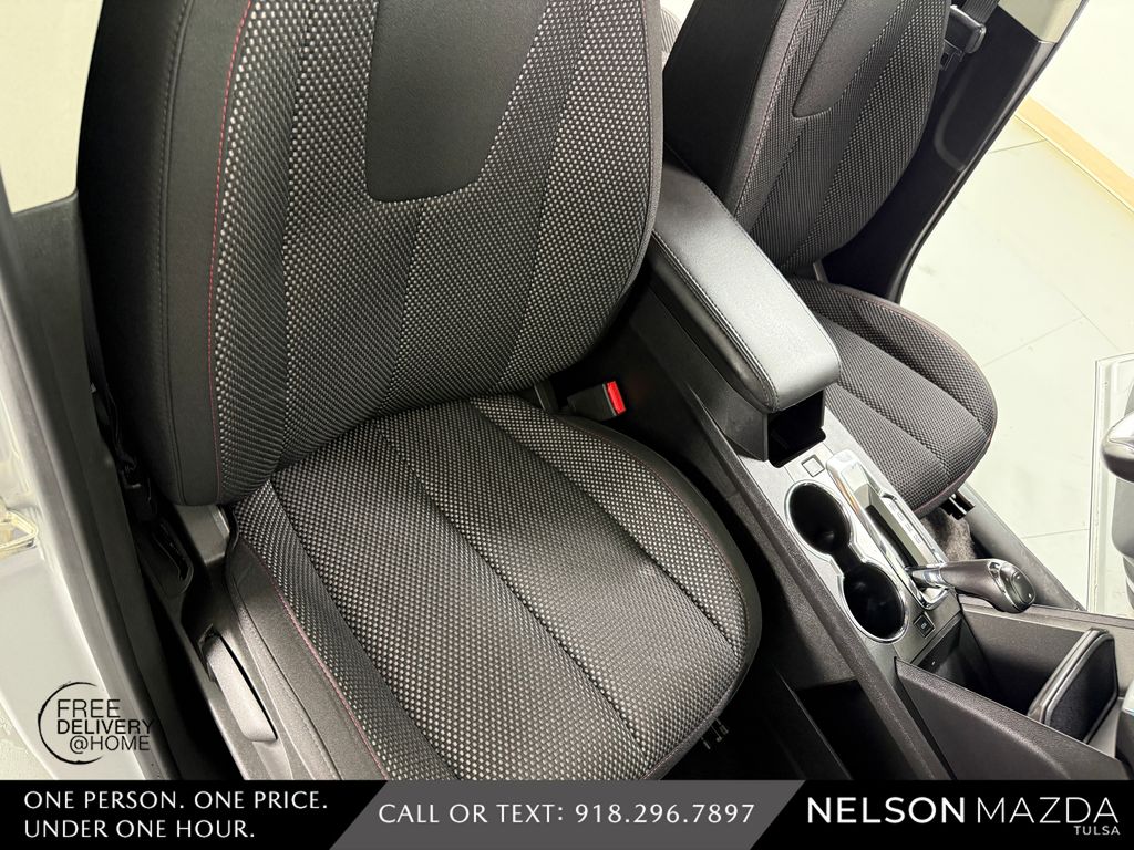 Used 2016 Silver Chevrolet LT image 43