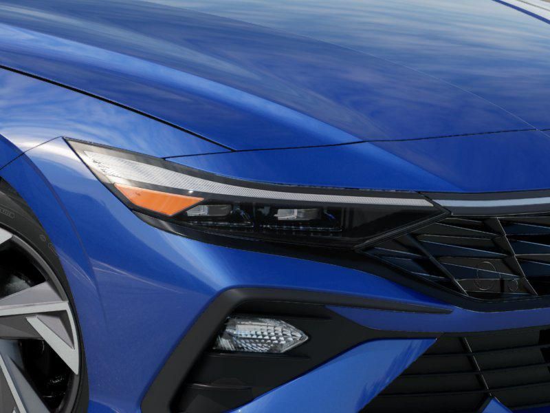 Thumbnail: 2025 Hyundai Elantra - 9