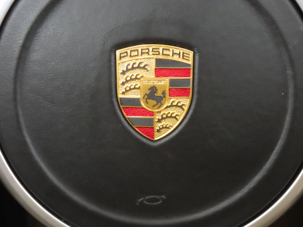 Thumbnail: 2016 Porsche 911 - 28