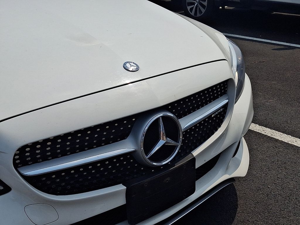 Thumbnail: 2017 Mercedes-Benz C-Class - 4