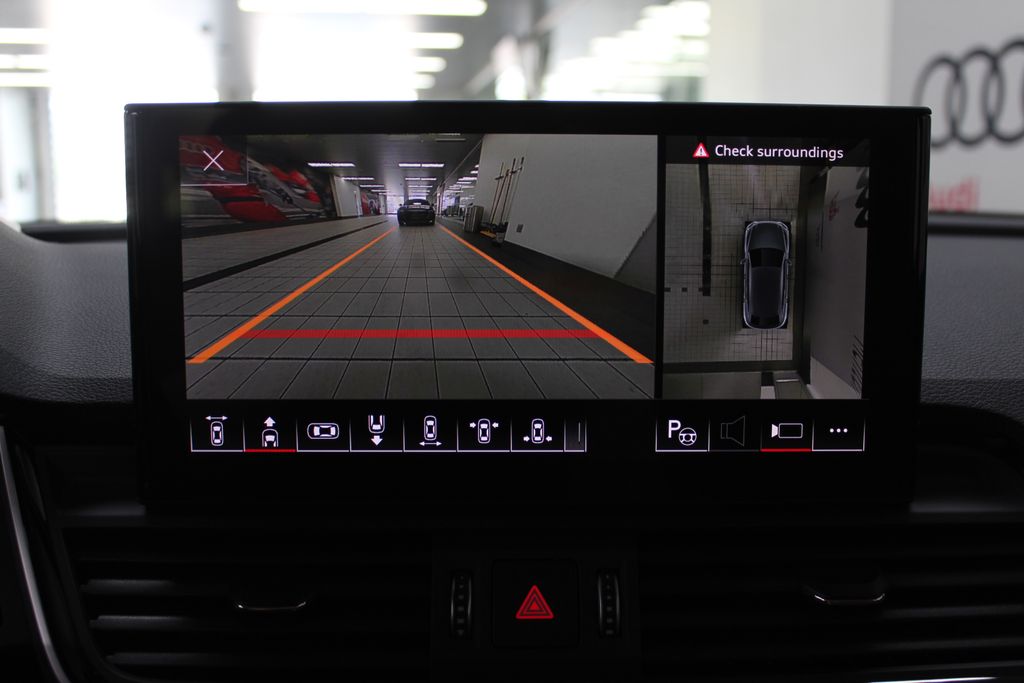 Thumbnail: 2023 Audi Q5 - 21