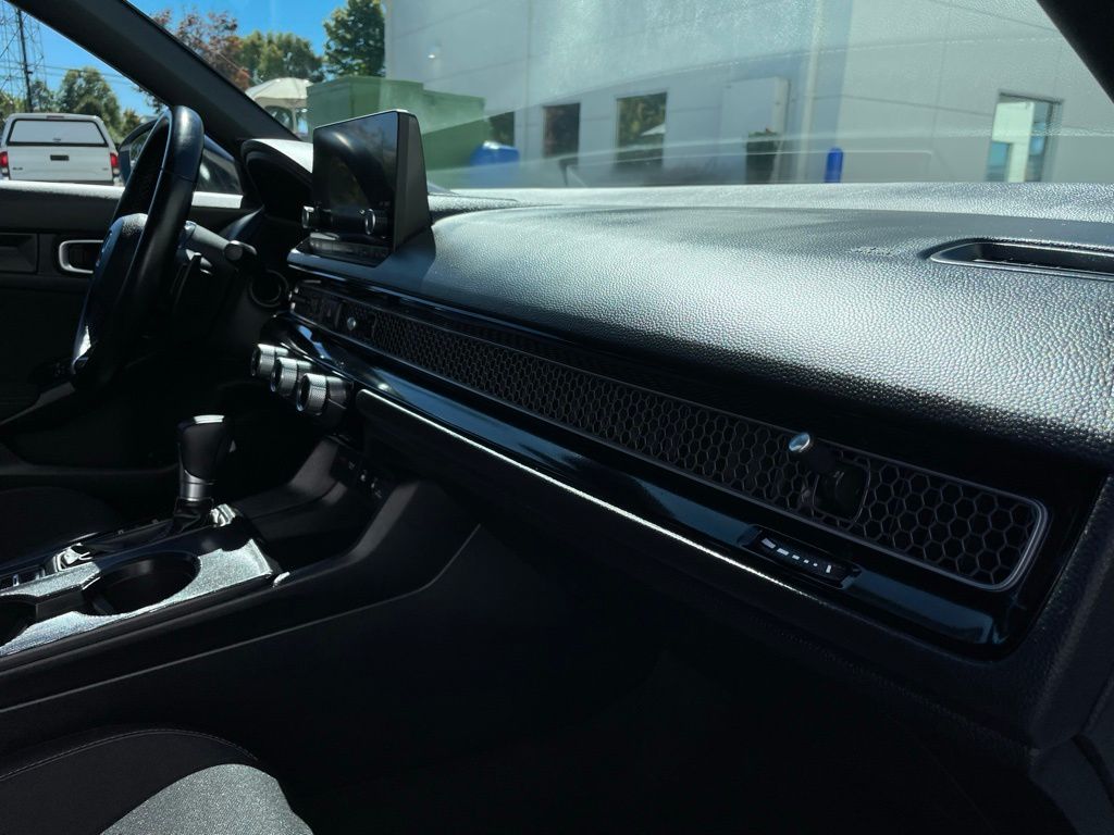 Thumbnail: 2025 Honda Civic - 32