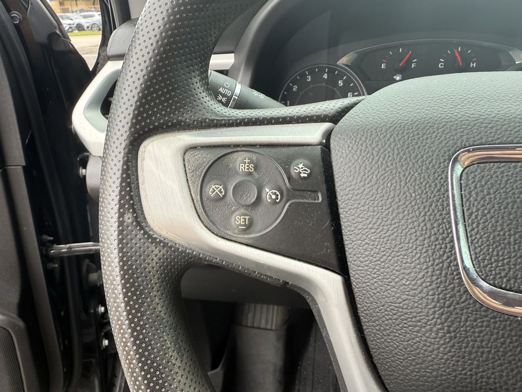 2021 GMC Acadia SLE Black at AutoSavvy Houston Southwest